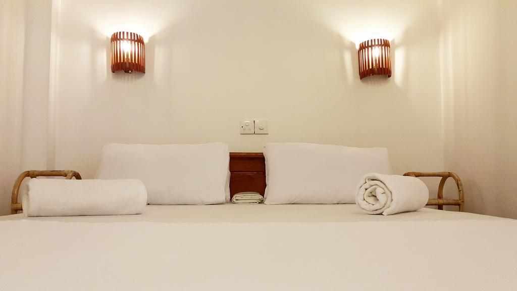 Sweden Inn Guesthouse ฮิกคาดูวา ห้อง รูปภาพ