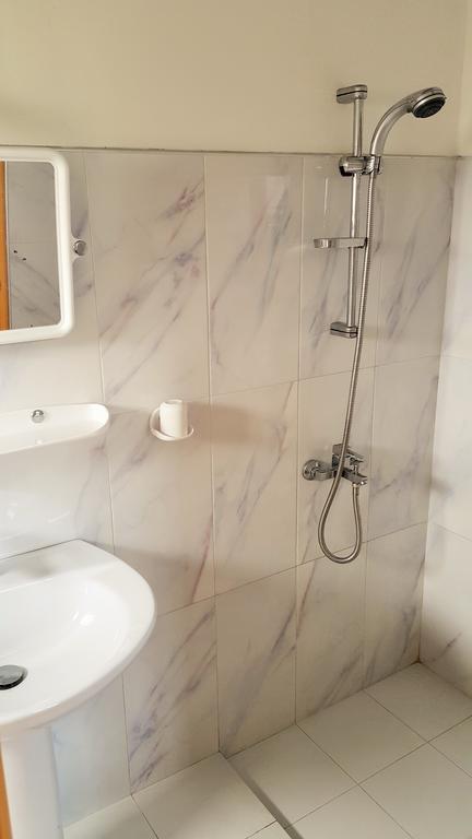 Sweden Inn Guesthouse ฮิกคาดูวา ห้อง รูปภาพ